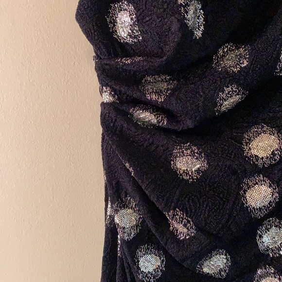 Dress - Picture 2 of 8